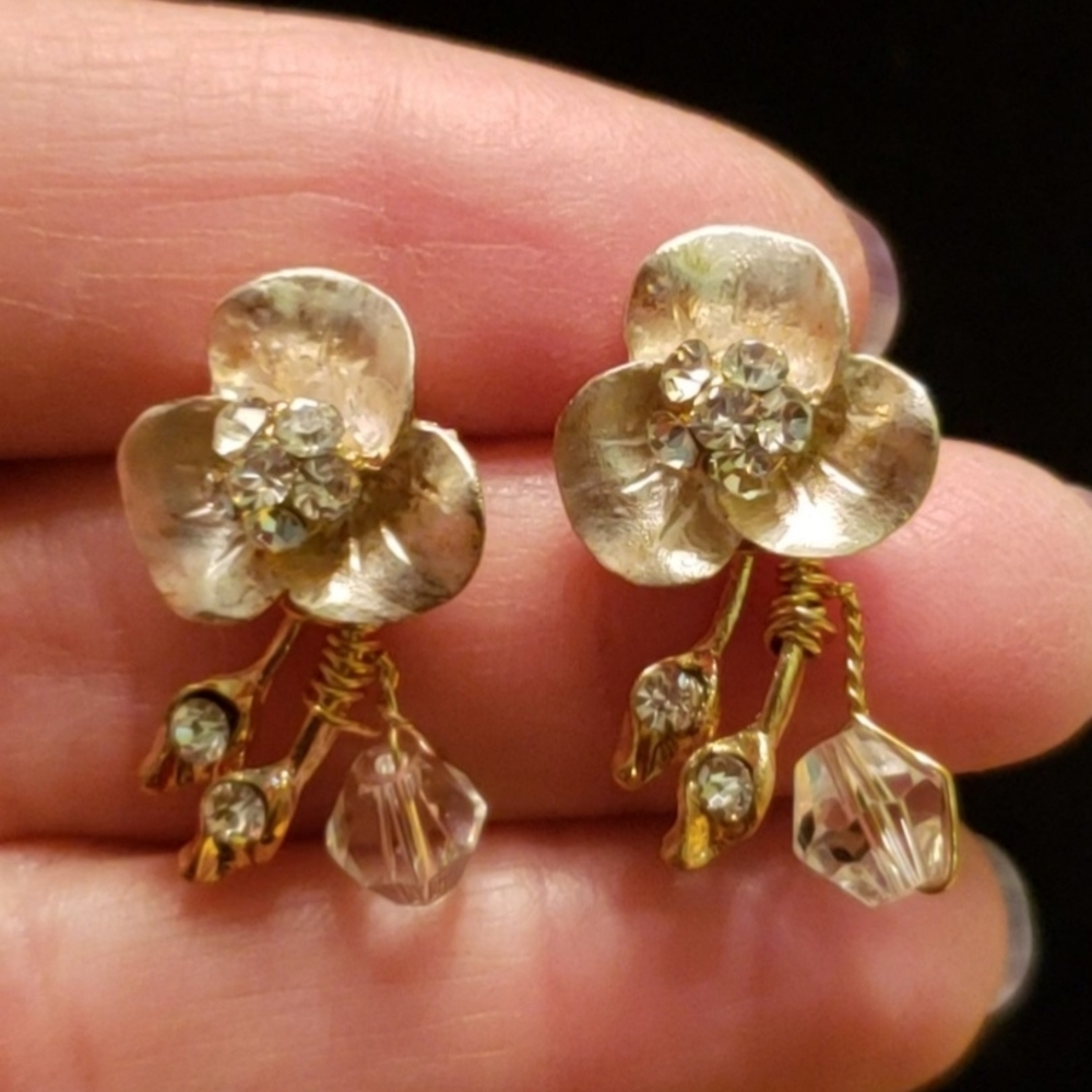 David Tutera Bridal Crystal & Gold Tone Flower Earrings - Picture 3 of 10